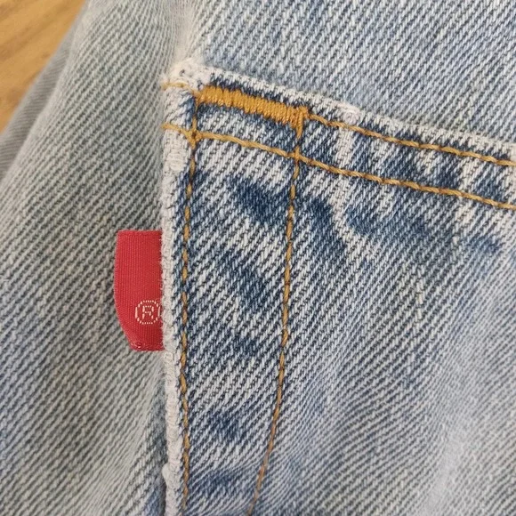 Levi Strauss 550 Mens Y2K Relaxed Fit Light Wash Denim Jeans W34 L30 - Picture 3 of 7